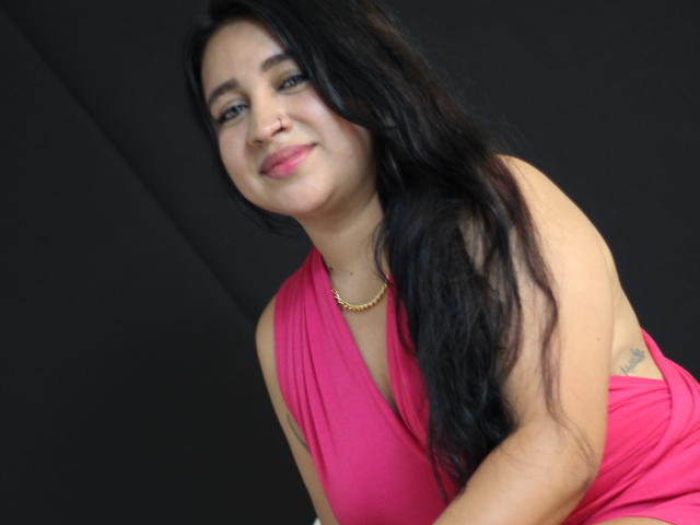 JuliethaRodiriguez - Live Sex Cam - 22000981