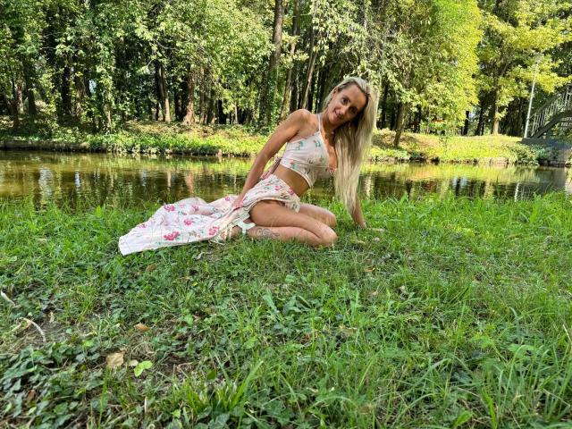 IsabelleEthan - Live porn &amp; sex cam - 22003837