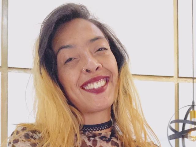 IsaGonzalez - Live porno og sexkamera - 22008477