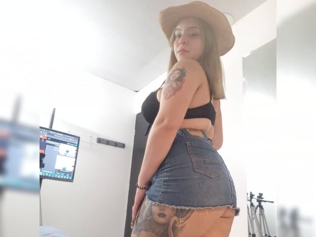 StacyAnzola - Live sex cam - 22009665