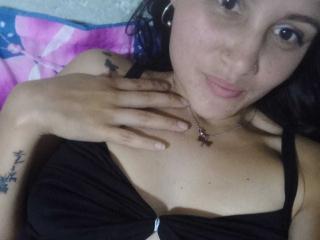 BellaCalderon - Live Sex Cam - 22011221