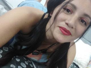 BellaCalderon - Live Sex Cam - 22011265