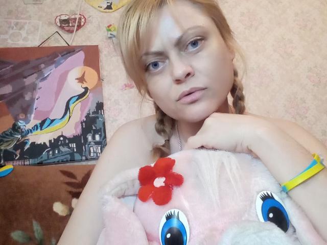 LindaRoutz - Live Sex Cam - 22021809