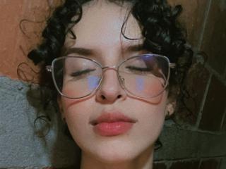 ThaliiaGomez - Live porn &amp; sex cam - 22023317