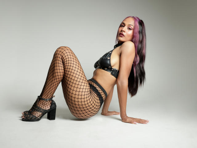 MelisaSavino - Porno na żywo i seks kamera - 22024705
