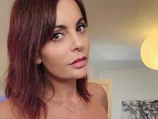 JuneLaFrenchie - Live porn &amp; sex cam - 22025425
