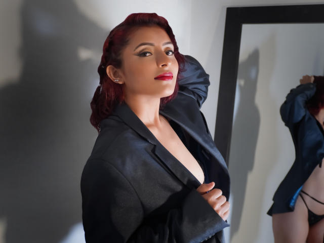 LizBonnet - Live sex cam - 22034265