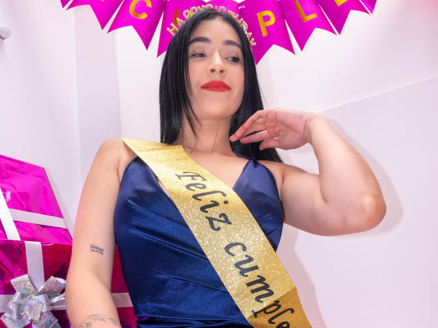 NicoColeman - Live sex cam - 22039449