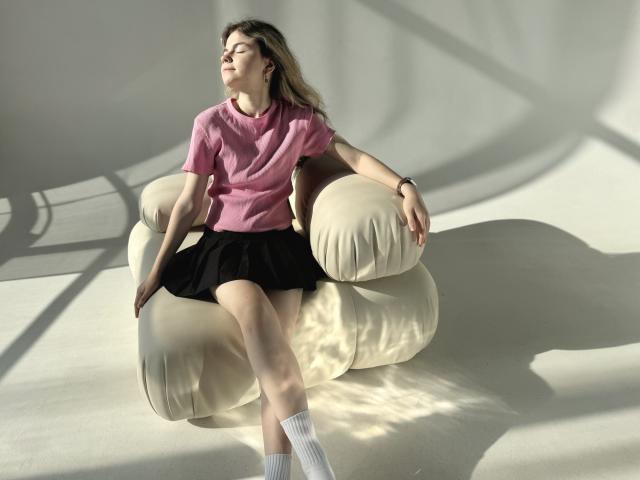 TinaRedly - Live porn &amp; sex cam - 22041937