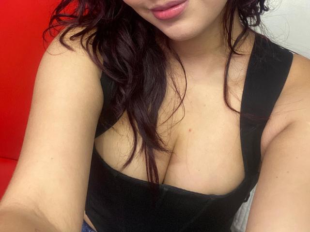 SusanLongI - Live sex cam - 22045057