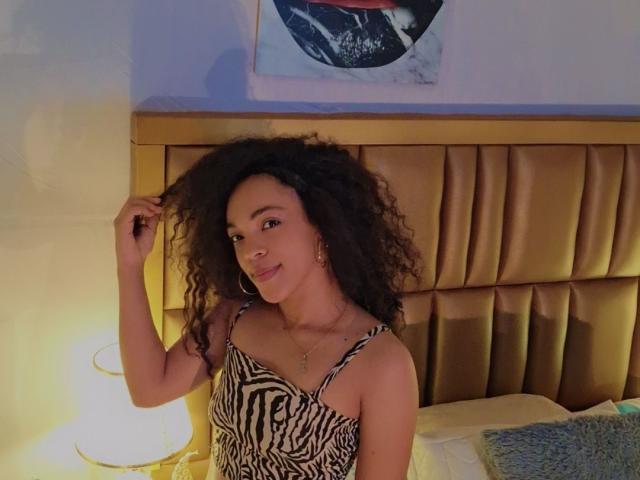 EmilylLight - Sexe cam en vivo - 22045857