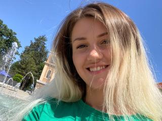 MoonBabeX - Live Sex Cam - 22047753