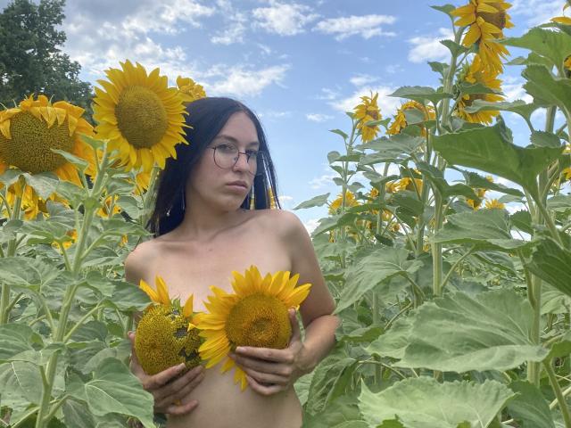 AlianaGracee - Sexe cam en vivo - 22049097