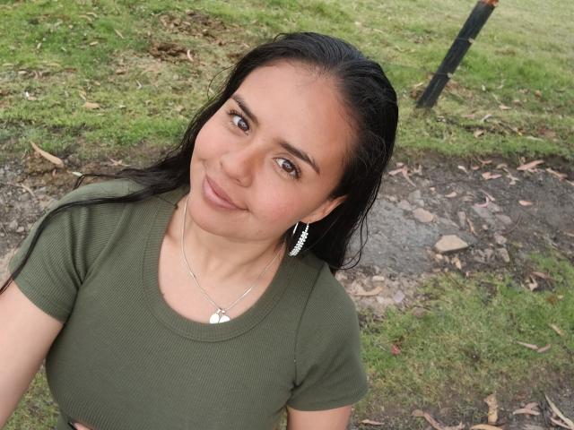 ArielleWilde - פורנו בשידור חי ומצלמת סקס - 22049177