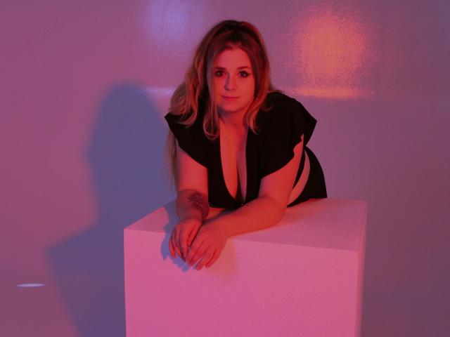 JessikaDaniels - Live sex cam - 22052729