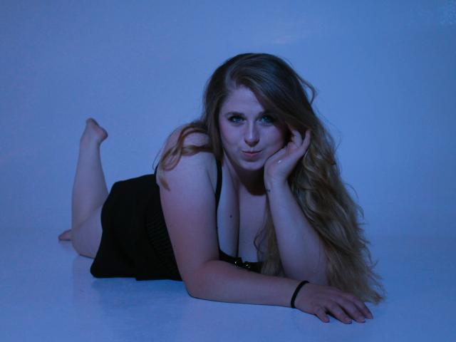 JessikaDaniels - Live sex cam - 22053121