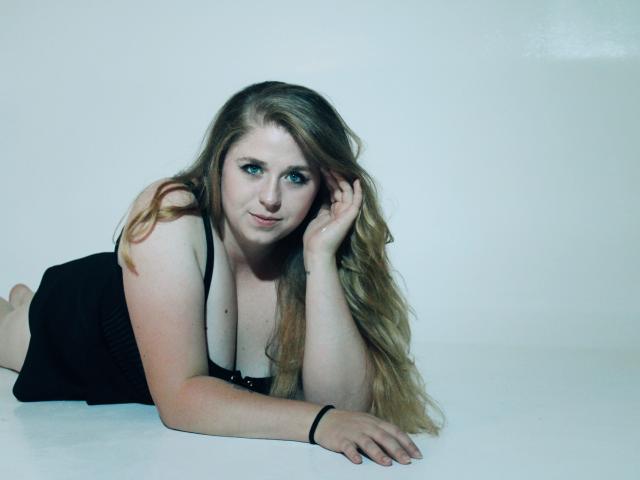 JessikaDaniels - Live porn &amp; sex cam - 22053133