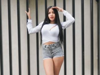 GeraldineArias - Live Sex Cam - 22056045