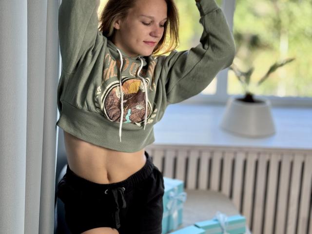 LexyVrign - Live sex cam - 22061229