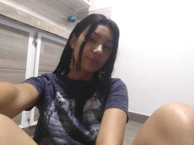 KataleyaMansson - Live porn &amp; sex cam - 22064793