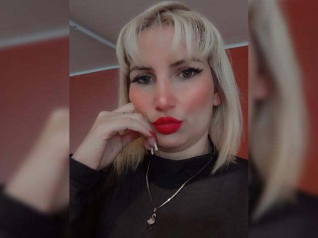 GiuliaAddams - ライブポルノ&amp;セックスカム - 22066465