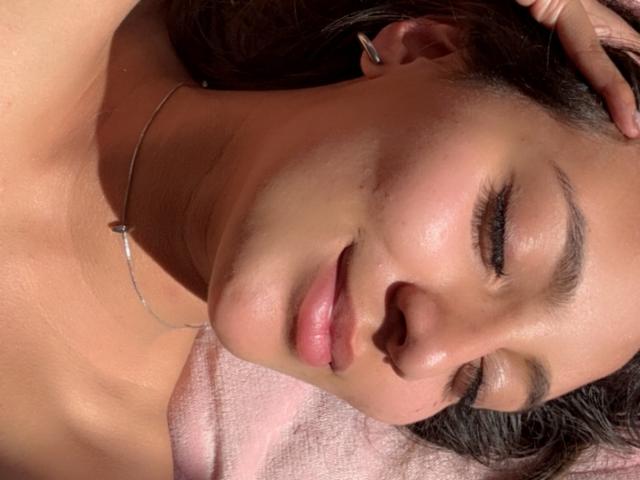 DianaFernandezz - Live porn &amp; sex cam - 22069645