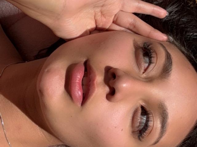 DianaFernandezz - Live porn &amp; sex cam - 22069725