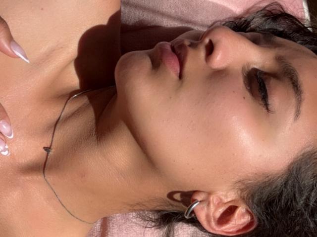 DianaFernandezz - Live sex cam - 22069737