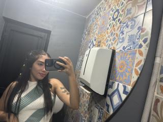 SharonKlart - 라이브 포르노 &amp; 섹스 캠 - 22070397