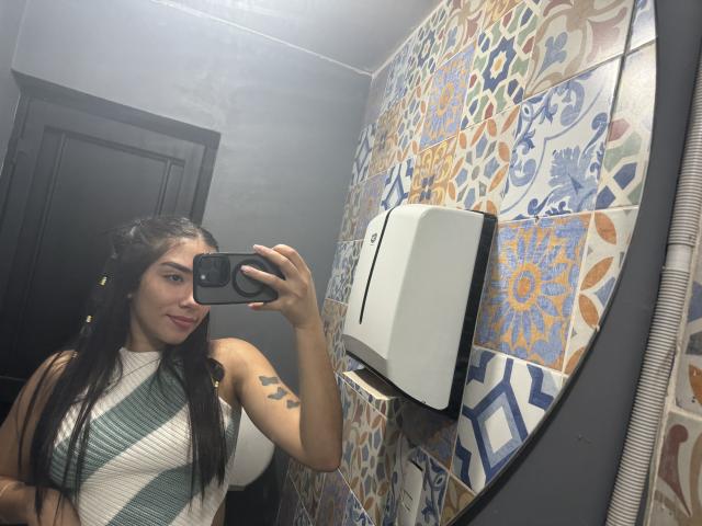 SharonKlart - Live porn &amp; sex cam - 22070397