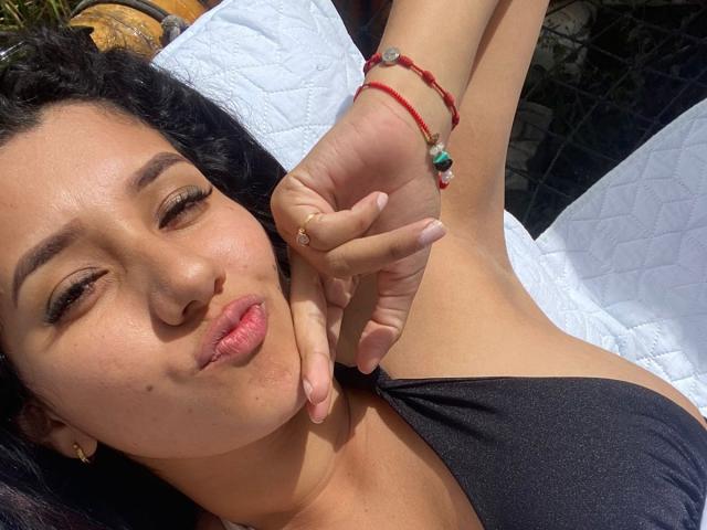 EmmaRiders - Live sexe cam - 22071309