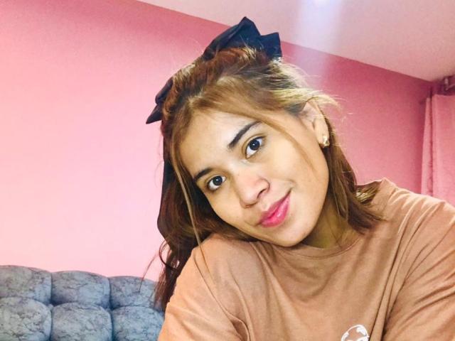 BellaBickers - Live sex cam - 22072717