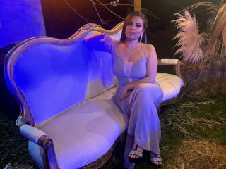 BellaSmithX69 - Live sex cam - 22075781
