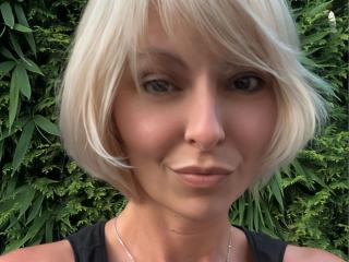 EmmaCrow-hot - Live Sex Cam - 22076697