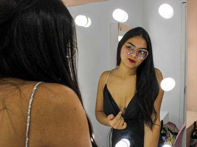 NatashaOliveros - Live sexe cam - 22079821