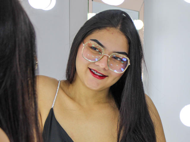 NatashaOliveros - Live Sex Cam - 22079845