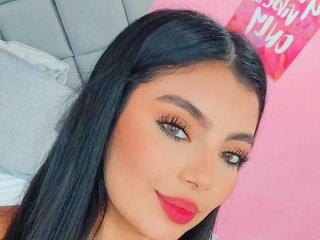 SalomeJoness - Live Sex Cam - 22080397