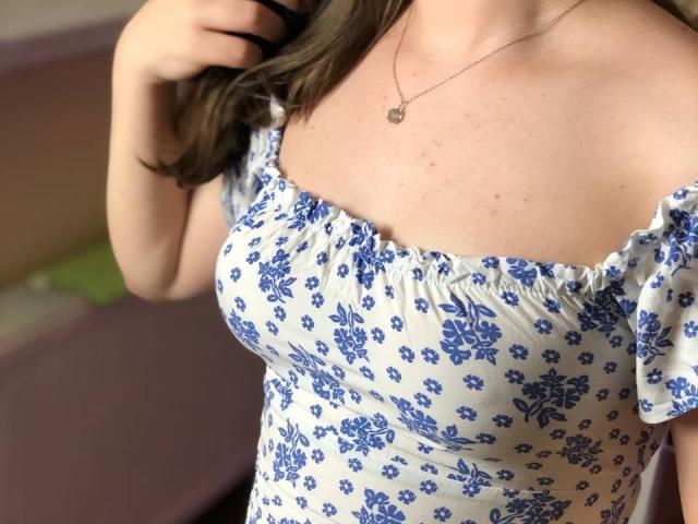 Tandira - Live Sex Cam - 22083961