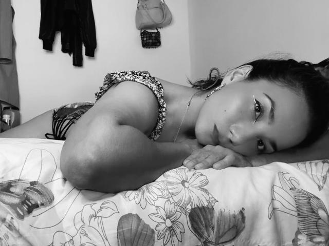 AmberDemons - Live sex cam - 22084537