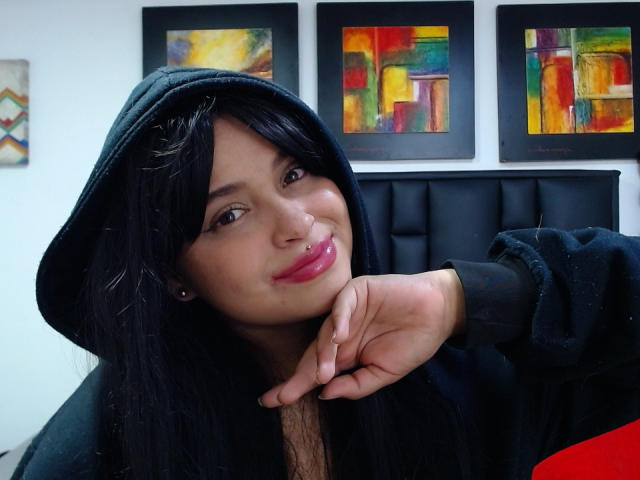 TaylorDwan - Sexe cam en vivo - 22085613