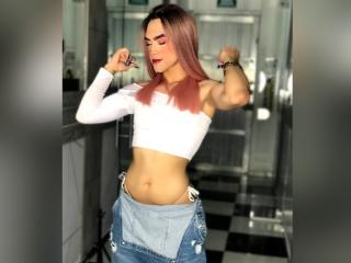 MelissaHotX69 - Live Sex Cam - 22086705