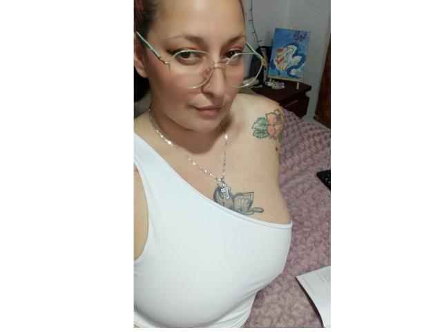 DeboraDumot - Live Sex Cam - 22090529