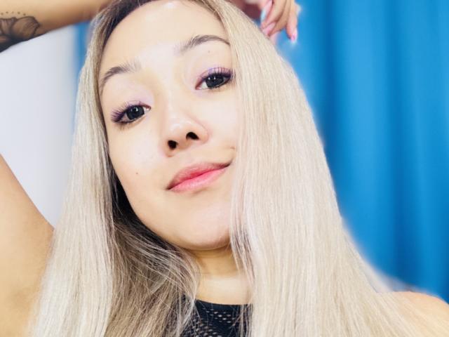 RenyLime - Live sex cam - 22091325