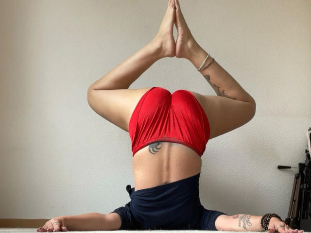 EmmaCrow-hot - Sexe cam en vivo - 22091421