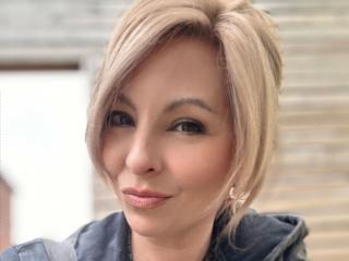 EmmaCrow-hot - Sexe cam en vivo - 22091425