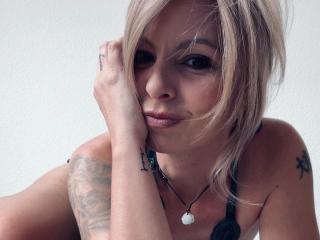 EmmaCrow-hot - Sexe cam en vivo - 22091429