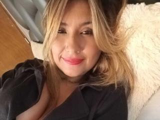 ValeryHottie69 - Live Sex Cam - 22095329