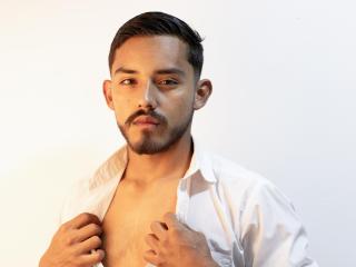 DaniAragog - Live Sex Cam - 22100457
