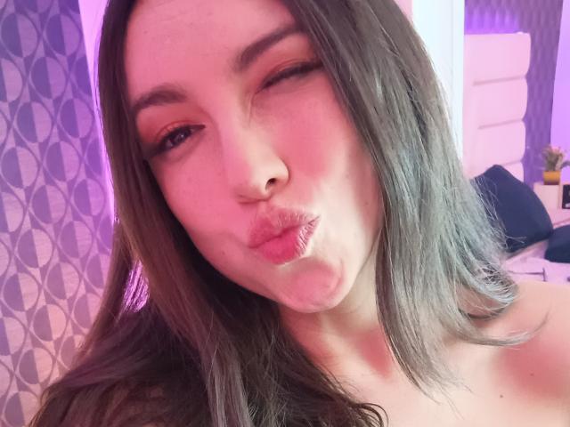 MiaReed - Sexe cam en vivo - 22102169