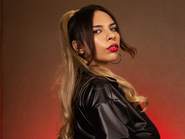 VioletaStone - Live Sex Cam - 22103101